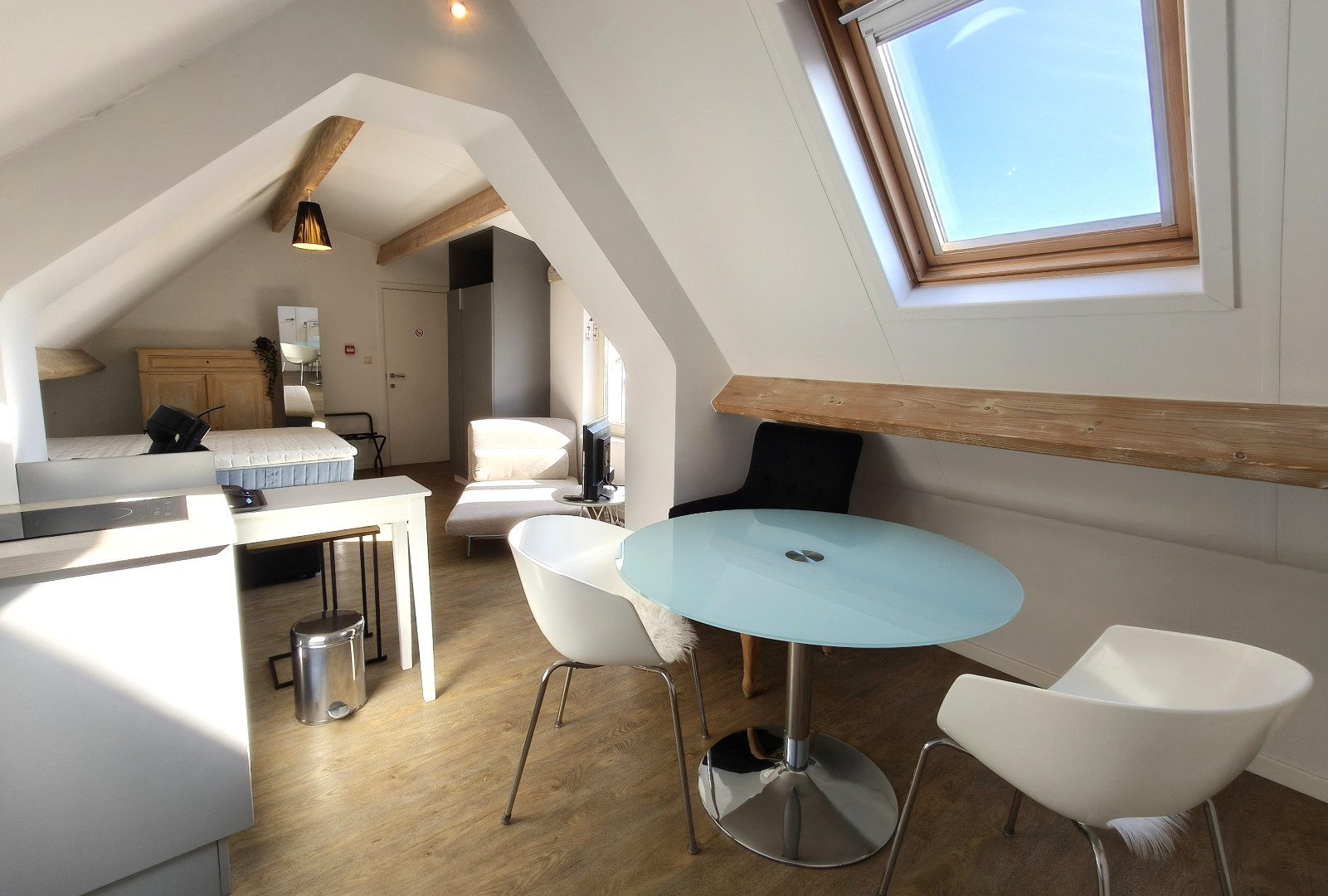 Gebouw met 3 vakantiestudio's - uitbater gezocht 