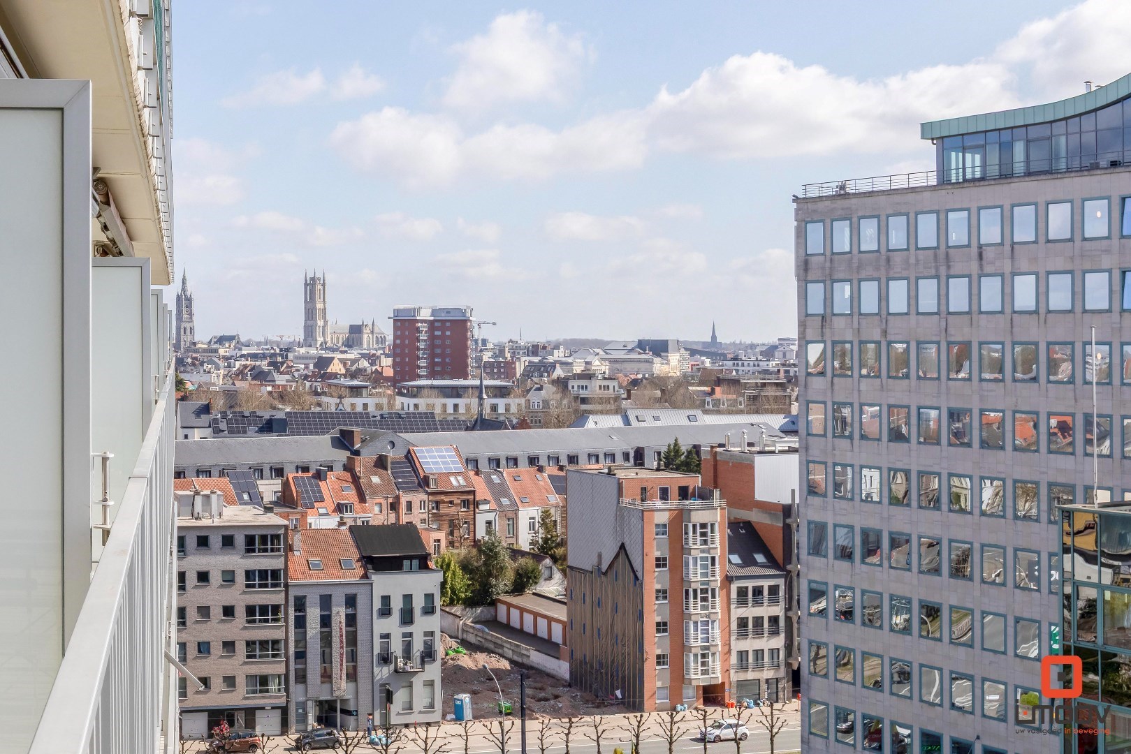 Prachtig, instapklaar 2 slaapkamer appartement met een open en wijds zicht op de stad 