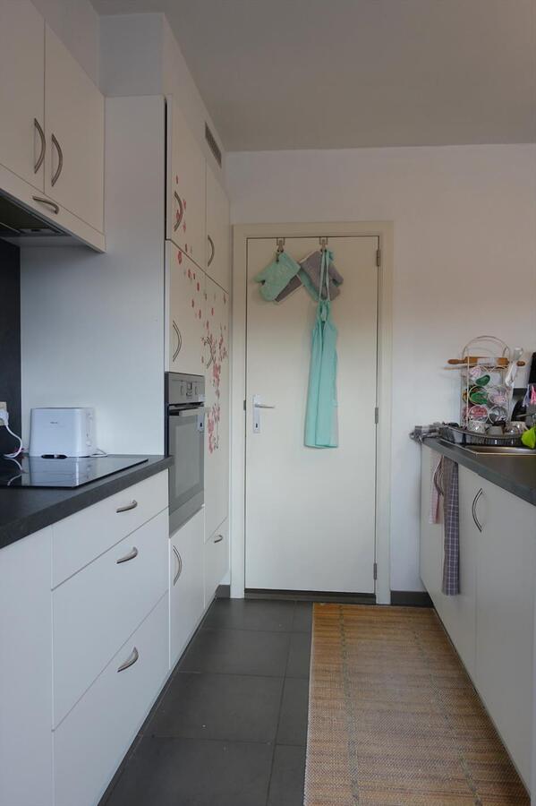 Vernieuwd appartement met 2 slaapkamers 