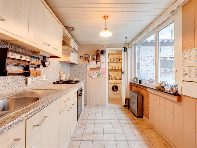 Unieke opportuniteit: charmante rijwoning in centrum Wetteren 