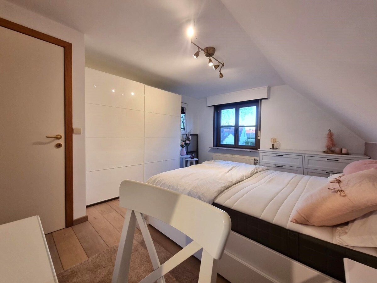 Zeer knappe, halfopen gezinswoning te Lissewege 