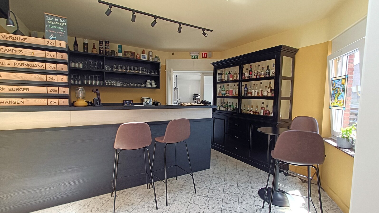 Prachtig gerestaureerde horecazaak in Oud-Heverlee (Blanden) 