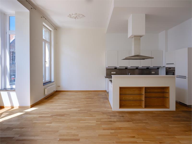 Riant appartement met luxe afwerking op top locatie 