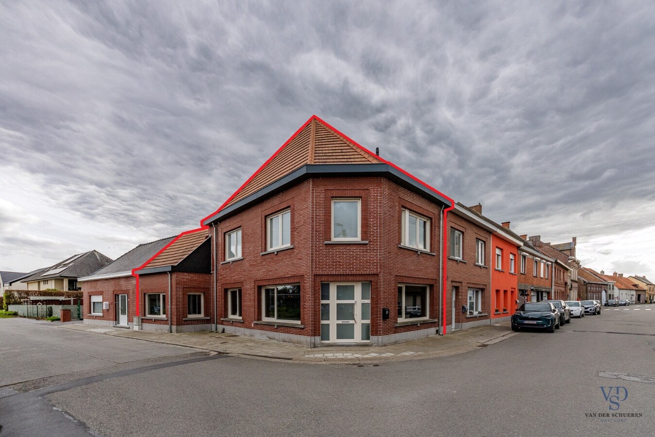 Stijlvol gerenoveerde woning. 