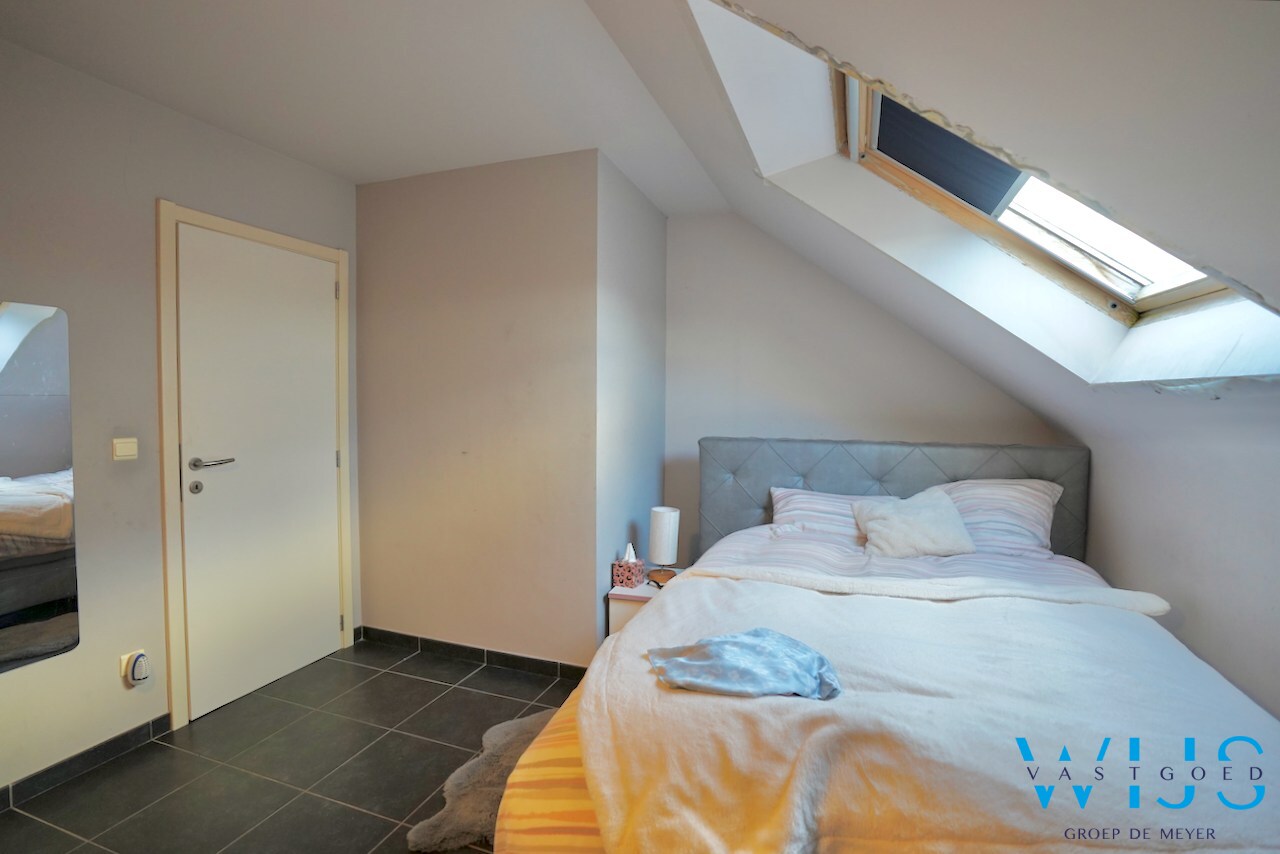 Instapklaar &amp; energiezuinig appartement in HET centrum van Ertvelde ! 