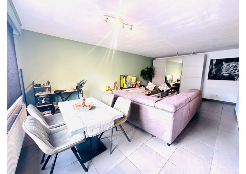 Gelijkvloersappartement met 1 slaapkamer en garage 