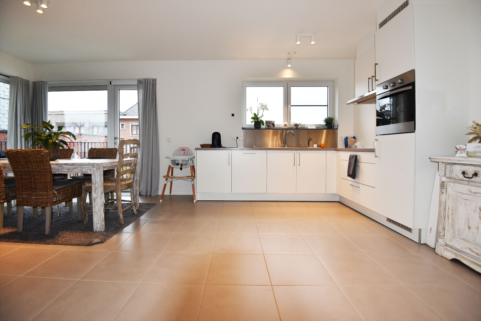 Nieuwbouw app. 2 slpk, terras en autostaanplaats te Maldegem 