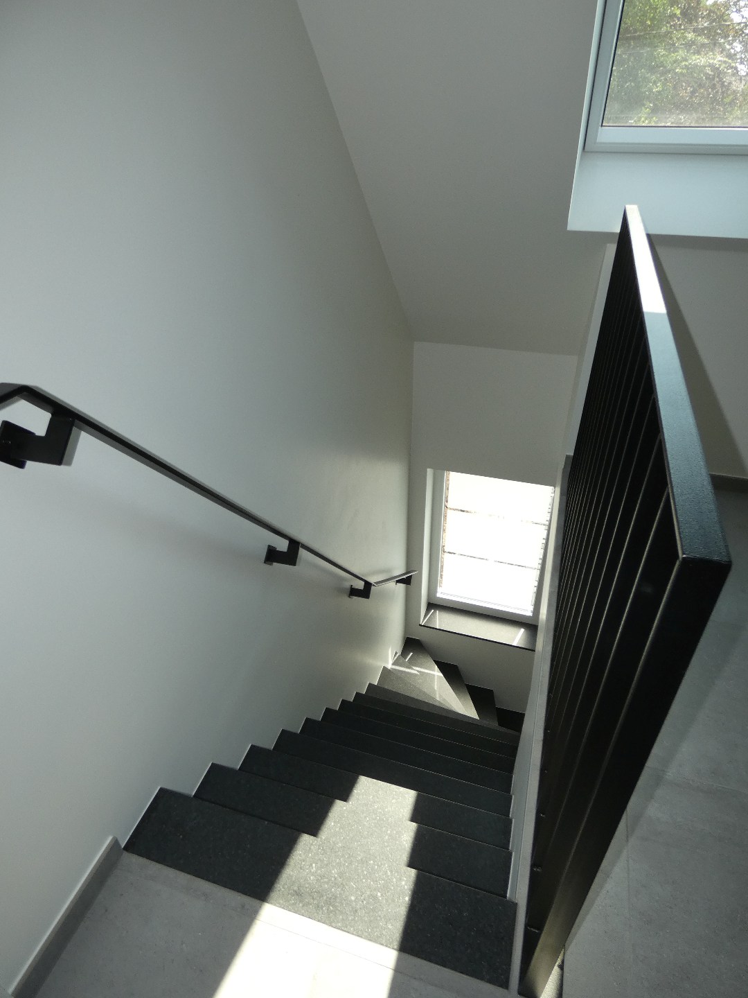 Prachtige energiezuinige nieuwbouwwoning, 3 slpk, bureel, mooie tuin met verzicht, Torhout 