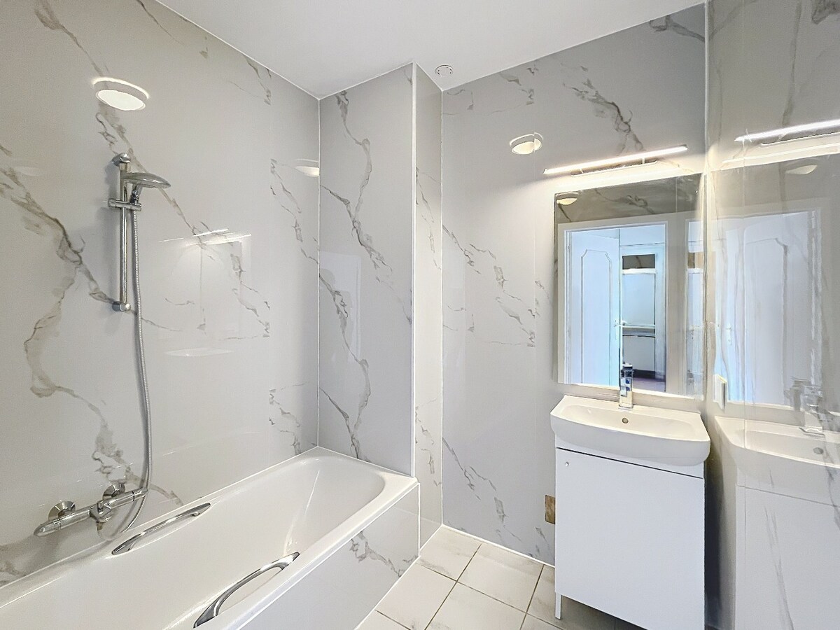 Gerennoveerd appartement in hartje Aalter op TOPLOCATIE 