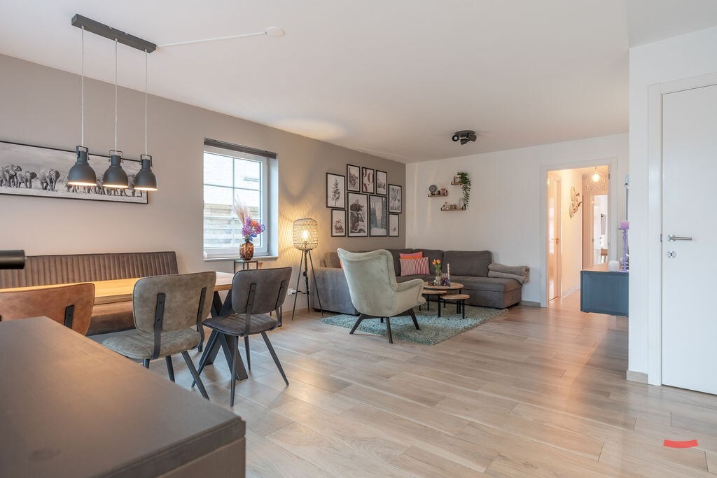 Benedenwoning verkocht in Ravels