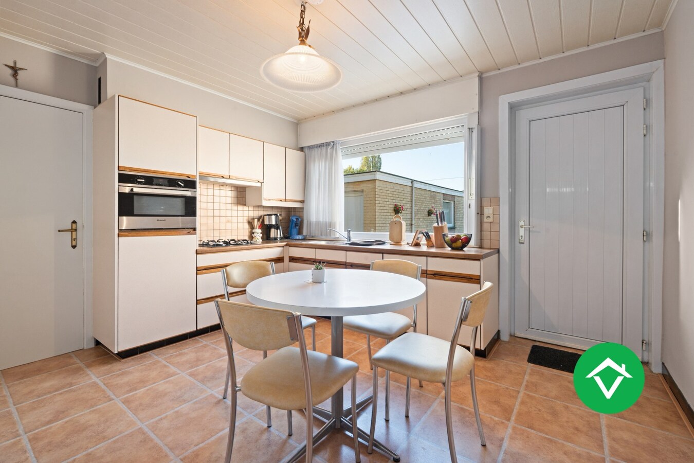 Gezinswoning met 4 slaapkamers  in rustige woonwijk te Roeselare 