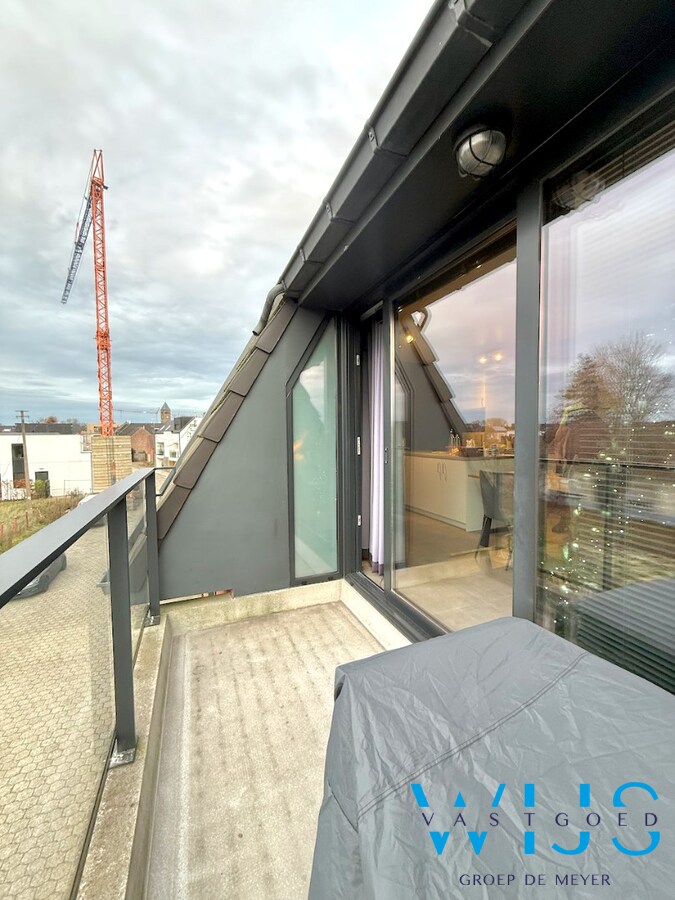 Prachtig lichtrijk appartement in het CENTRUM van ERTVELDE ! 