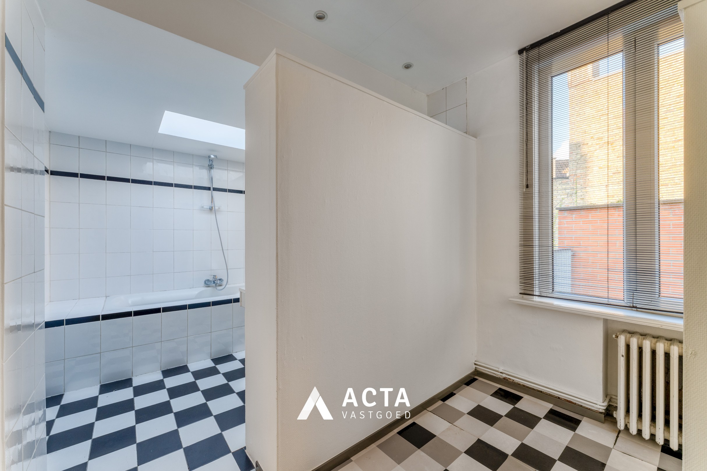 Charmant herenhuis- 3 slpk, praktijk +zonnige tuin 