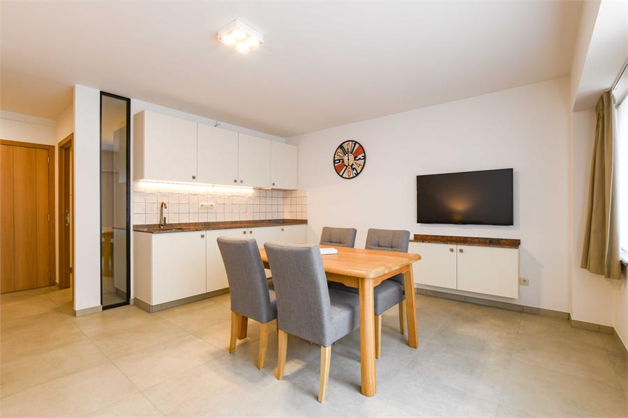 Totaal gerenoveerd appartement op topligging in Knokke 