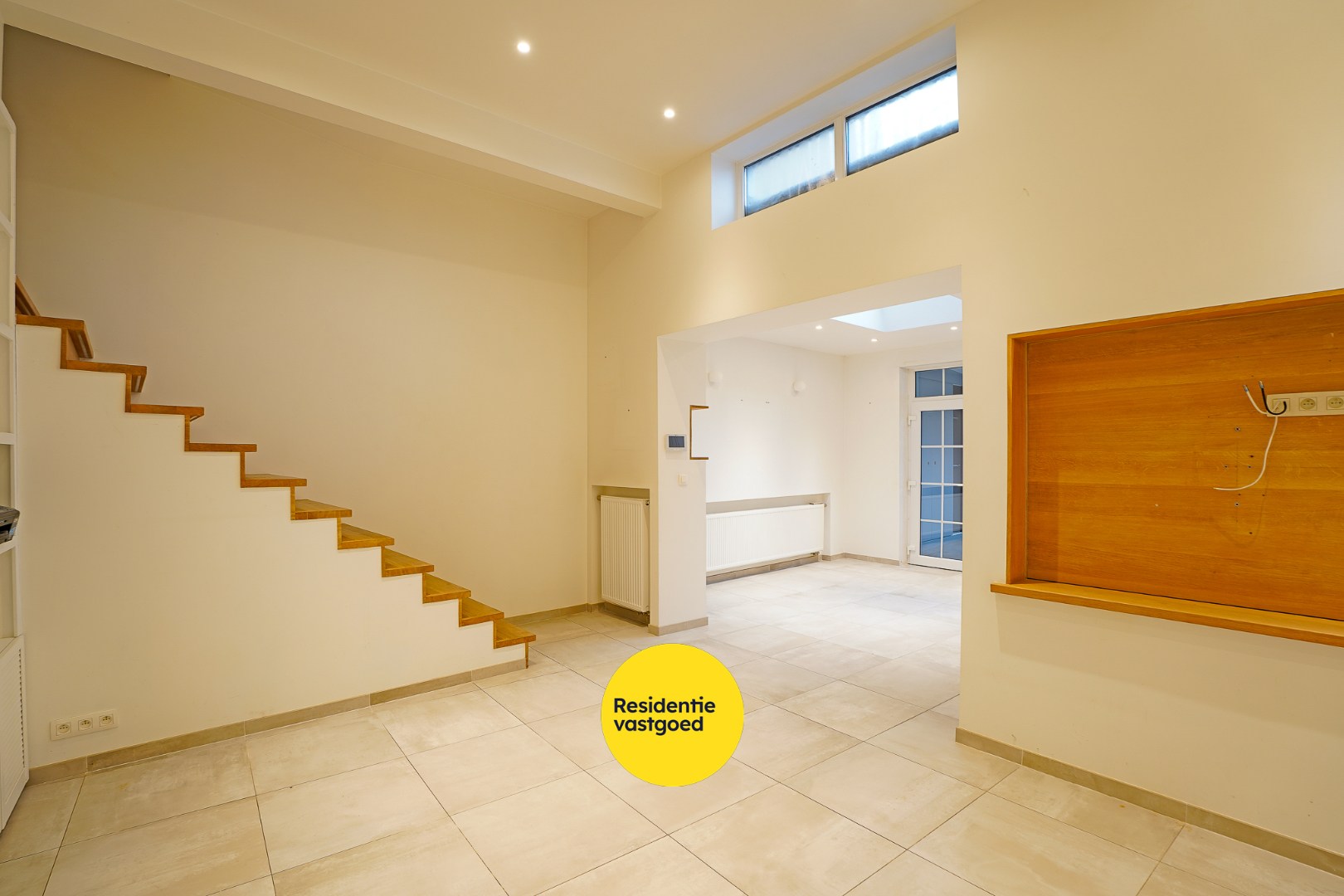 Herenhuis met handelsruimte &amp; wellness in Nieuwpoort-Stad 