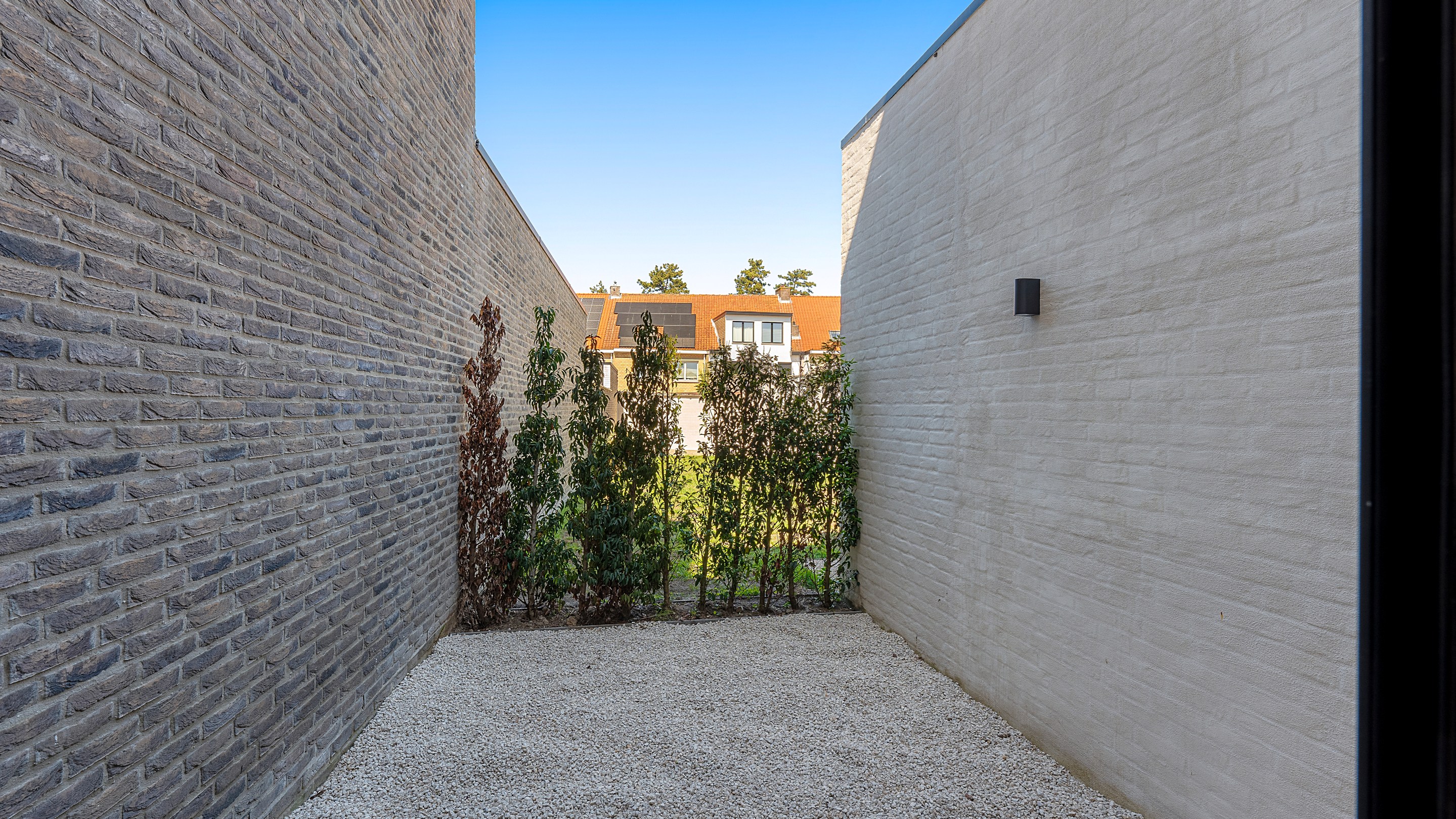 Top afgewerkte nieuwbouwwoning met 4 slaapkamers in het oude Knokke. 