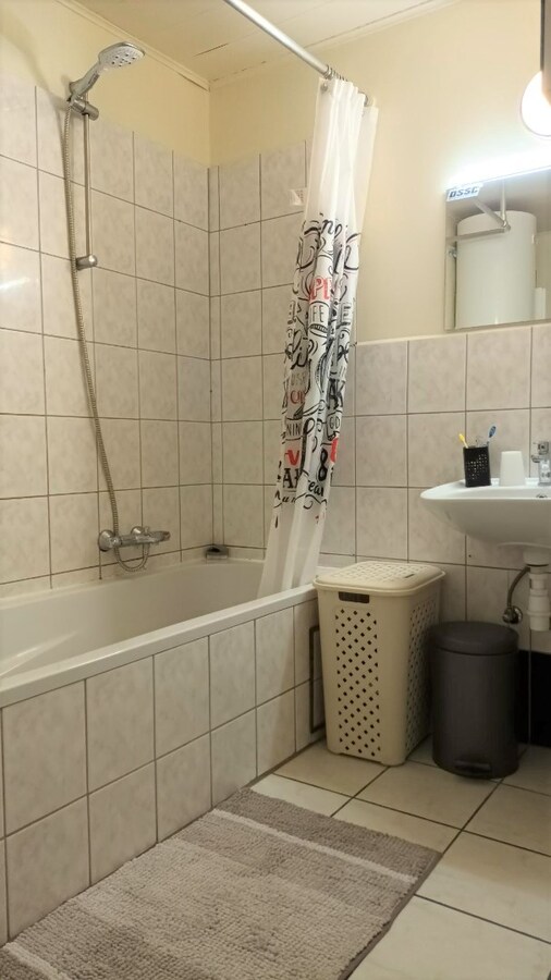 GUNSTIG GELEGEN 2-SLAAPKAMER APPARTEMENT TE LEOPOLDSBURG. 