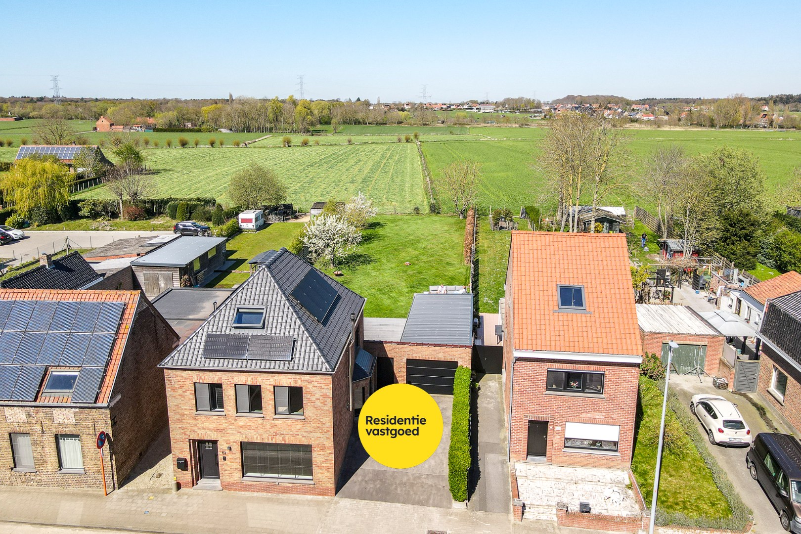 Volledig gerenoveerde alleenstaande woning op toplocatie in Zedelgem 