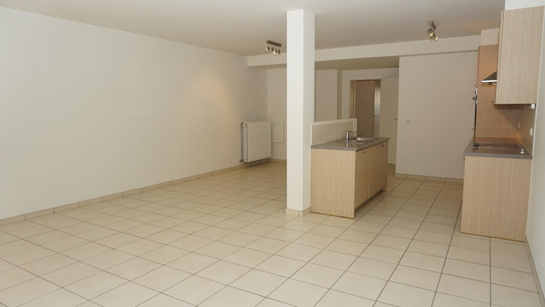 APP. AU REZ-DE-CHAUSSEE AVEC TERRASSES A 50 METRES DE LA DIGUE 