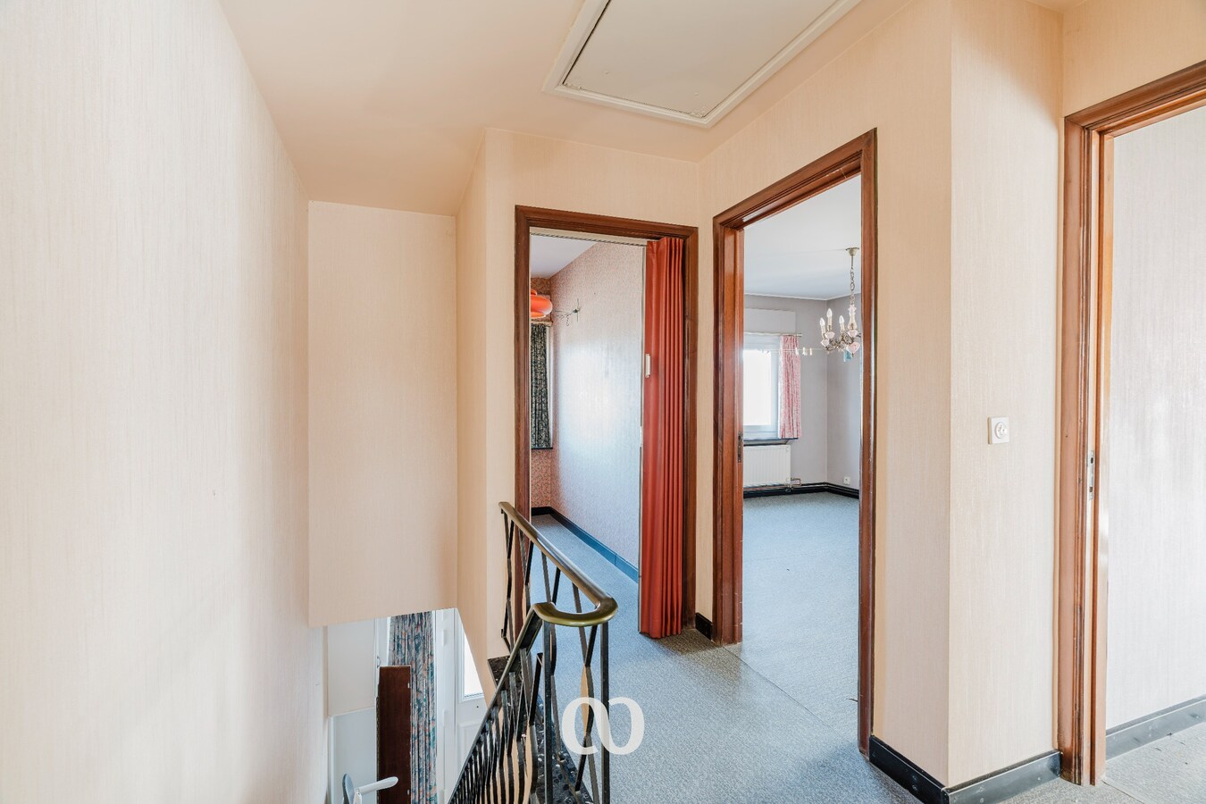 Stevige gezinswoning met tuin en garage nabij het centrum van Oudenaarde 