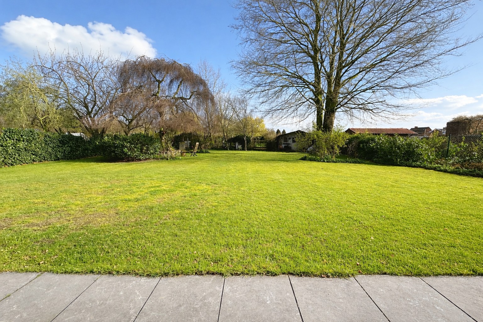 Vrijstaande woning met mooie tuin, perceel van 1158 m², Torhout. 