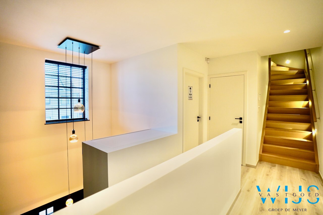 Waanzinnig mooie pastorijwoning te Assenede ! 