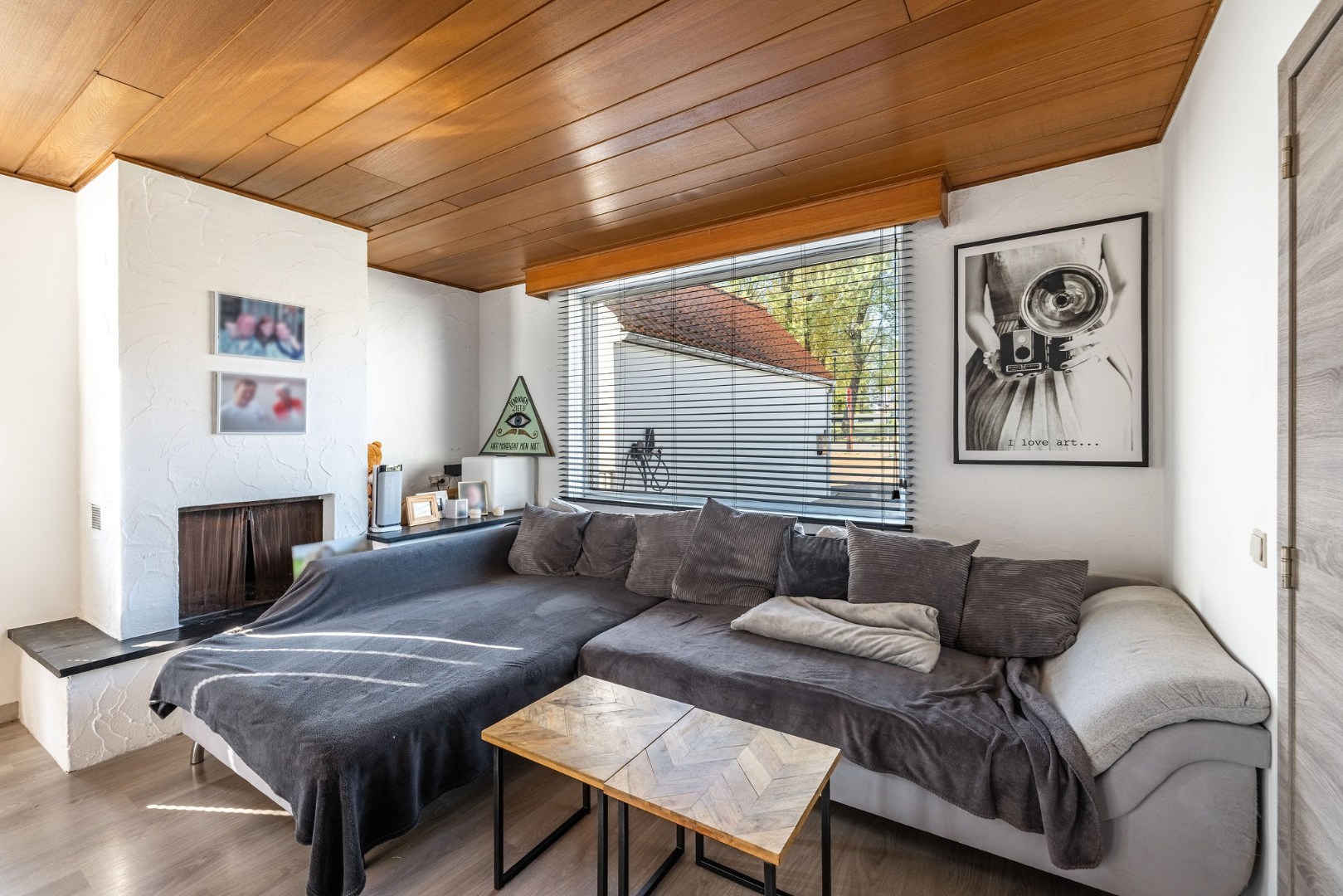 Authentieke woning met zonnige tuin, garage en bouwgrond 