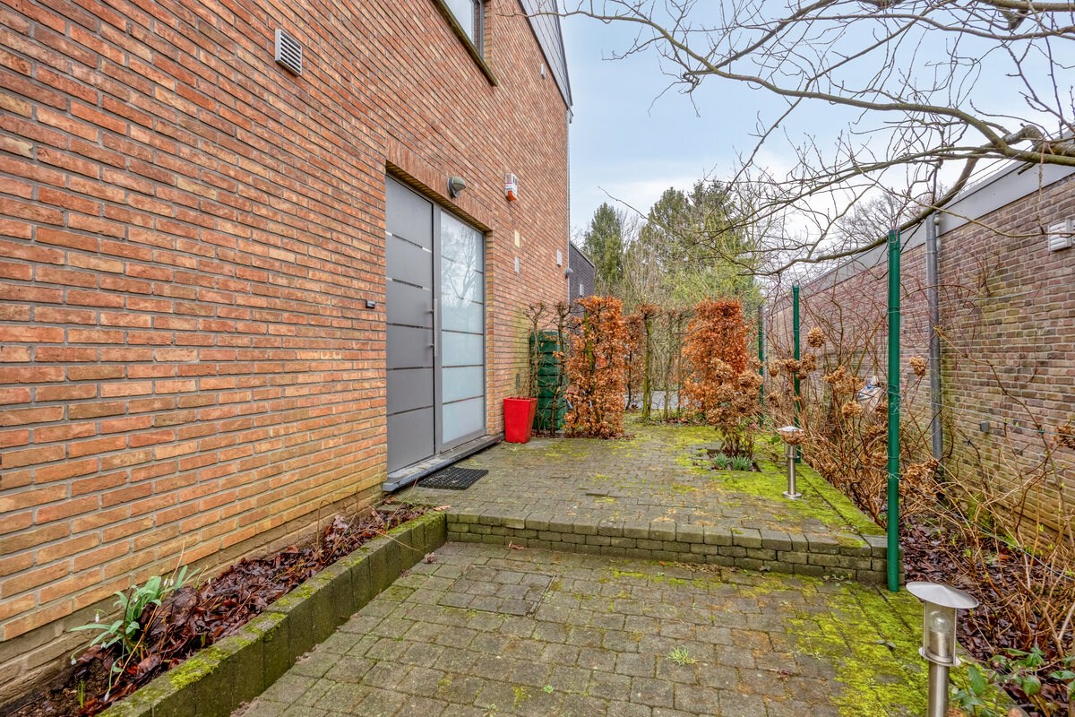 Ruime gerenoveerde villa met 5 slaapkamers en 2 badkamers, tuin en garage in Kessel-Lo, EPC-waarde 285 kWh/m² 