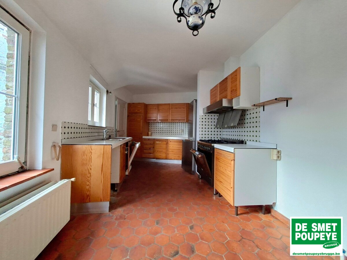 Typische Brugse woning met binnenpatio/tuintje 