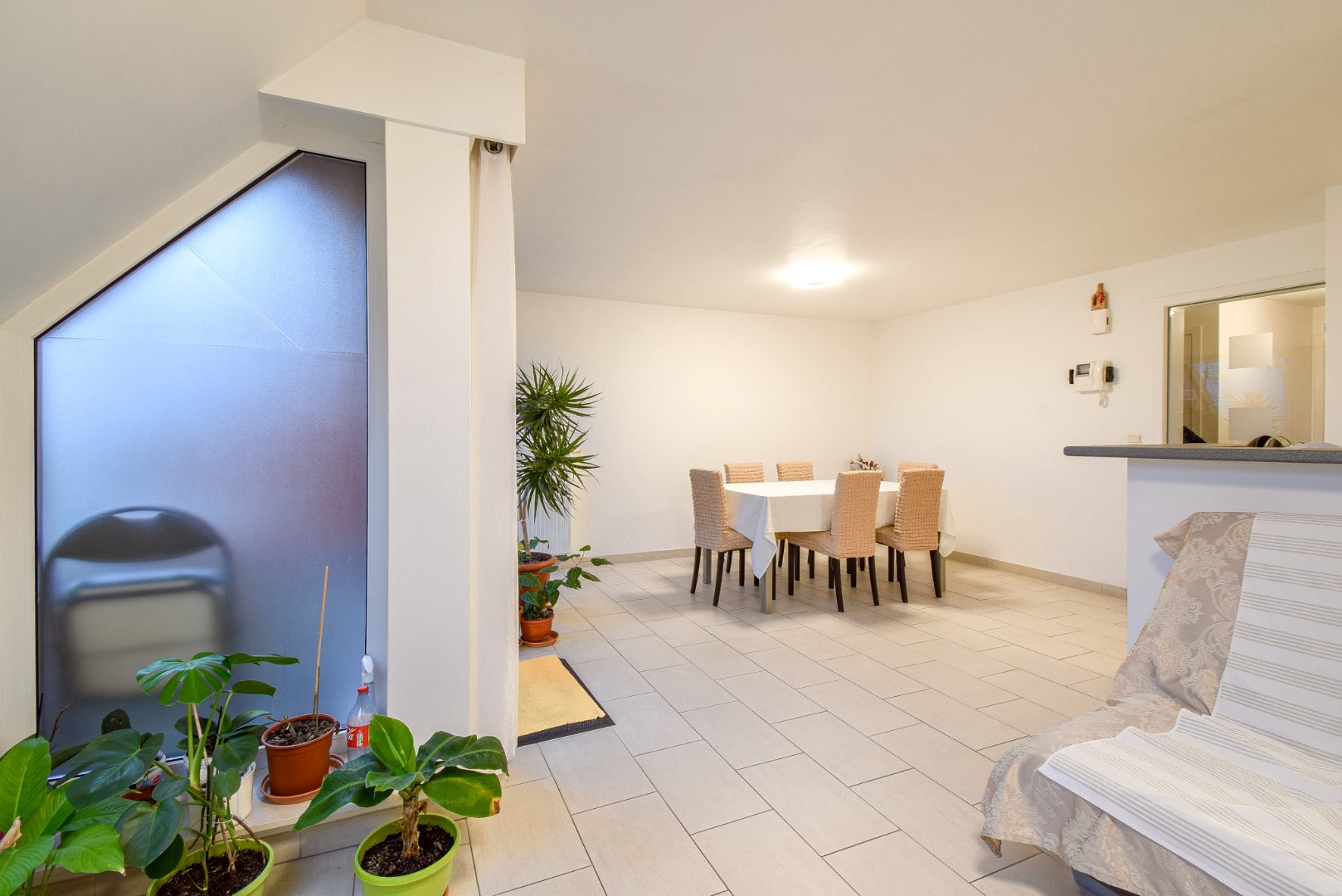 Centraal gelegen duplex met 4 slaapkamers 