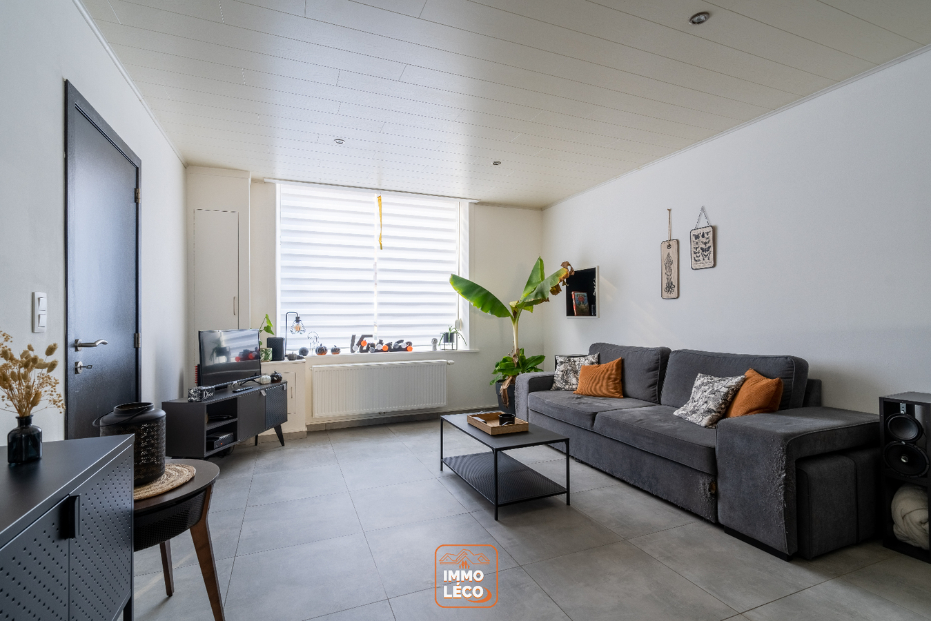 Splendide maison rénovée avec 2/3 chambres et extérieur avec accès à l'arrière 