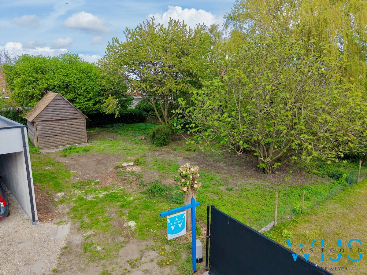 Bouwgrond van 470 m² voor halfopen bebouwing te Zelzate 