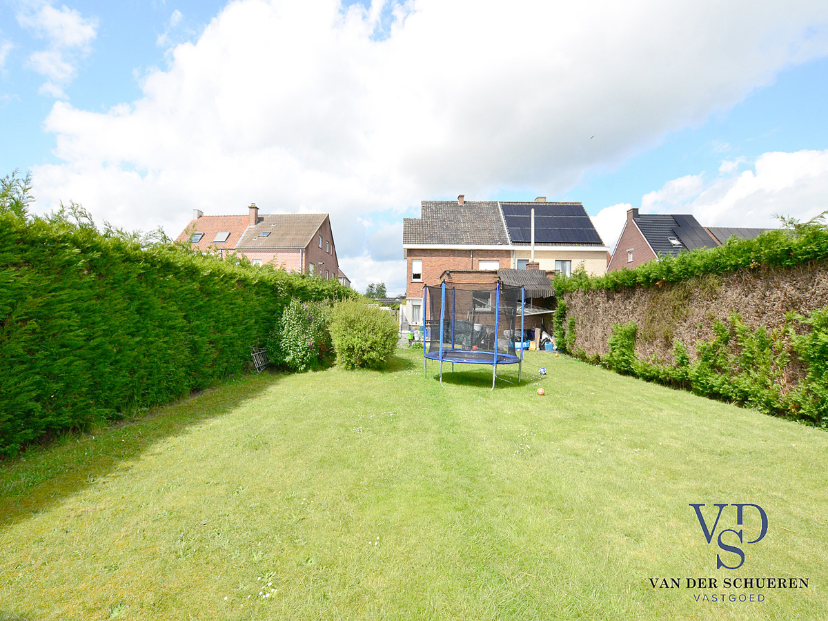 Degelijke, Half open Bebouwing. 