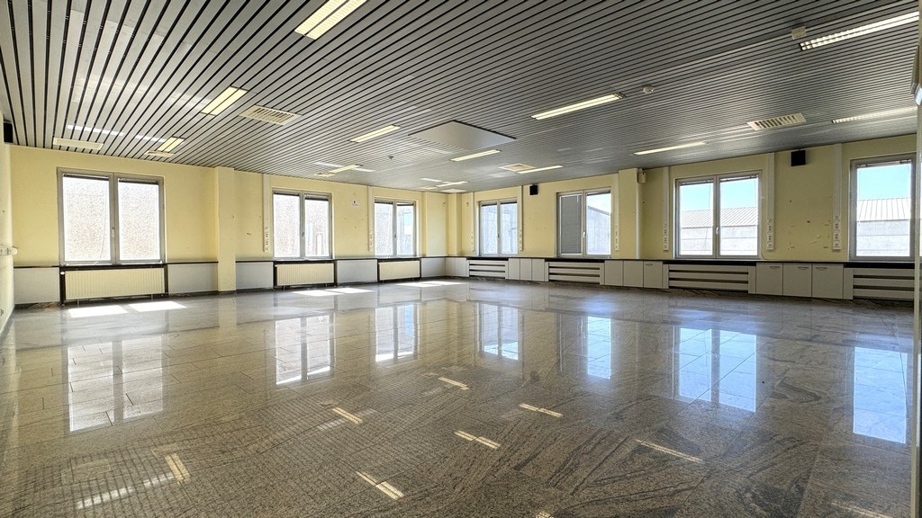 Budgetvriendelijke kantoren te huur vlakbij E17 in Deinze