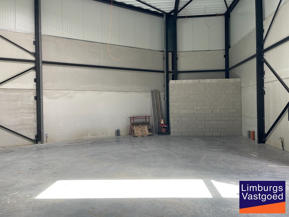 UNIT 7G - Moderne bedrijfshal van  200m² TE HUUR 