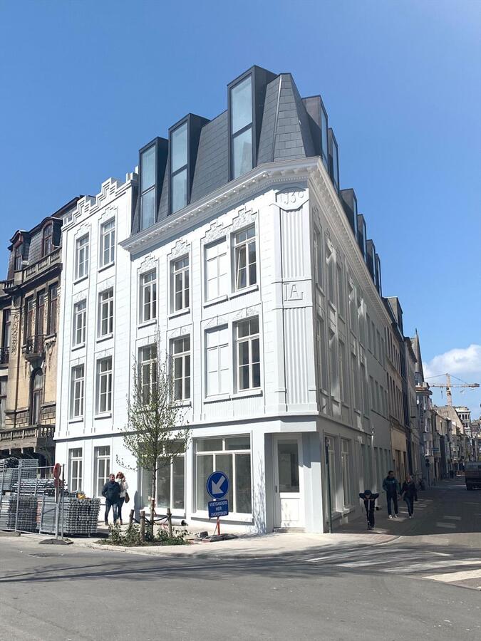 EXCLUSIEF WOONAPPERTEMENT IN UNIEKE COMPLEET GERENOVEERDE WOONRESIDENTIE PAL IN CENTRUM OOSTENDE 