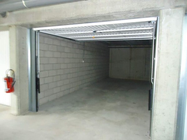 Te huur garage - Eisden