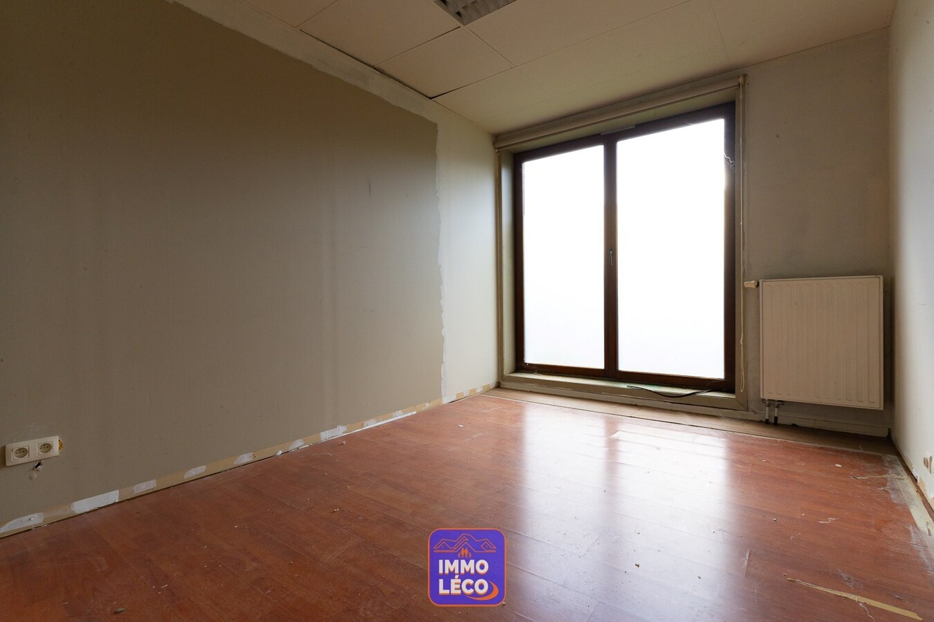 Immeuble de rapport (LOFT, commerce, appartement, entrepôts/ateliers), HYPER RARE à LA VENTE !! 