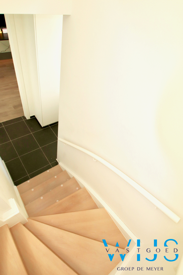 Recent instapklaar woonhuis in het centrum van Assenede ! 