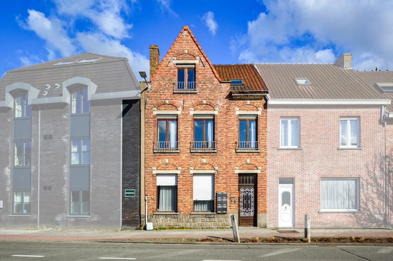 Ruime studentenhuisvesting te Sint-Michiels met 5,1% netto rendement!