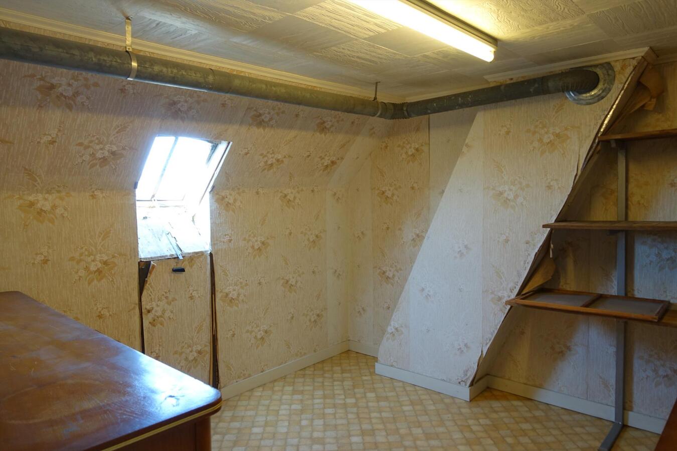 Ruime te renoveren woning 