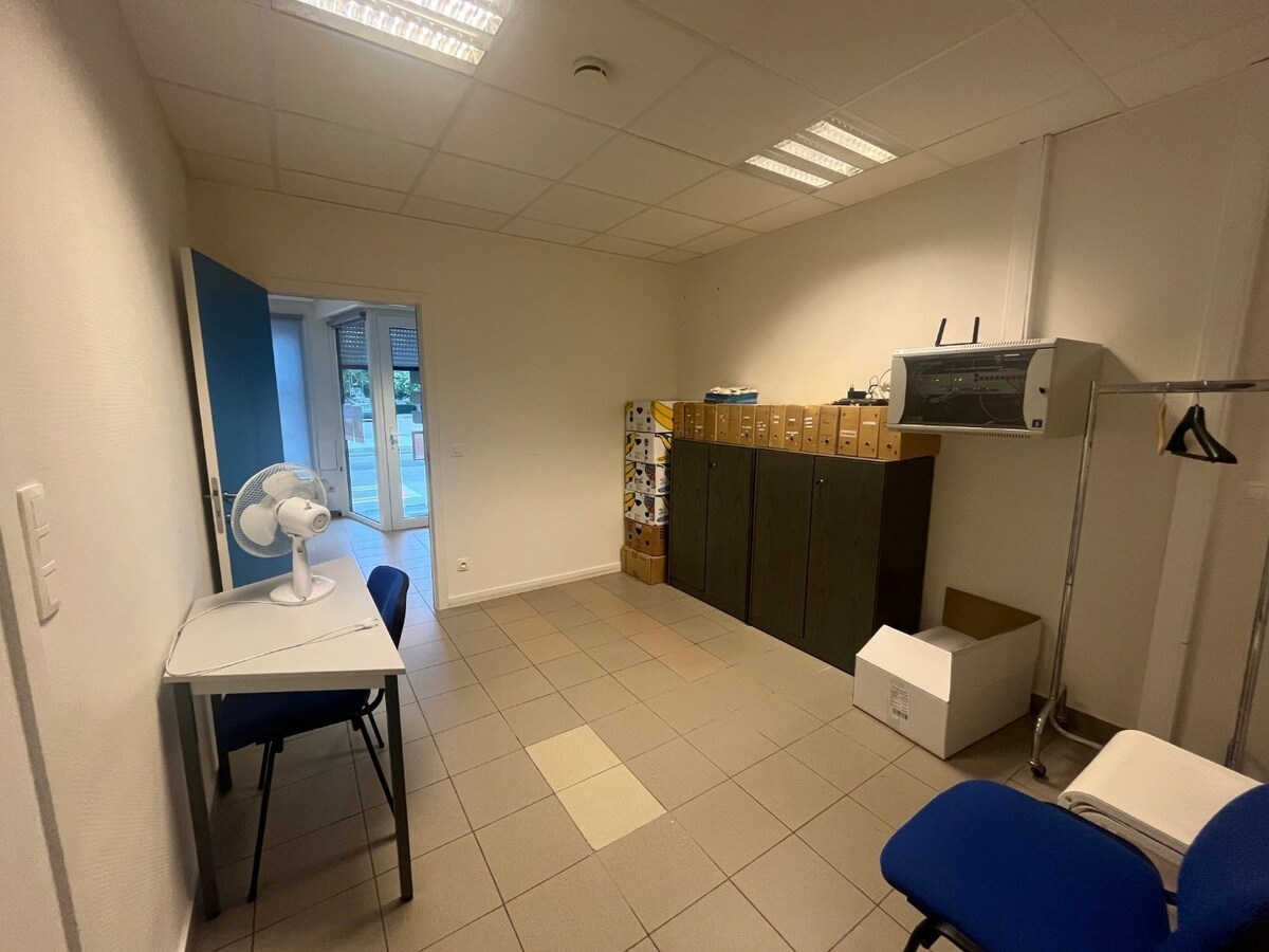 Kantoorruimte in hartje Asper 