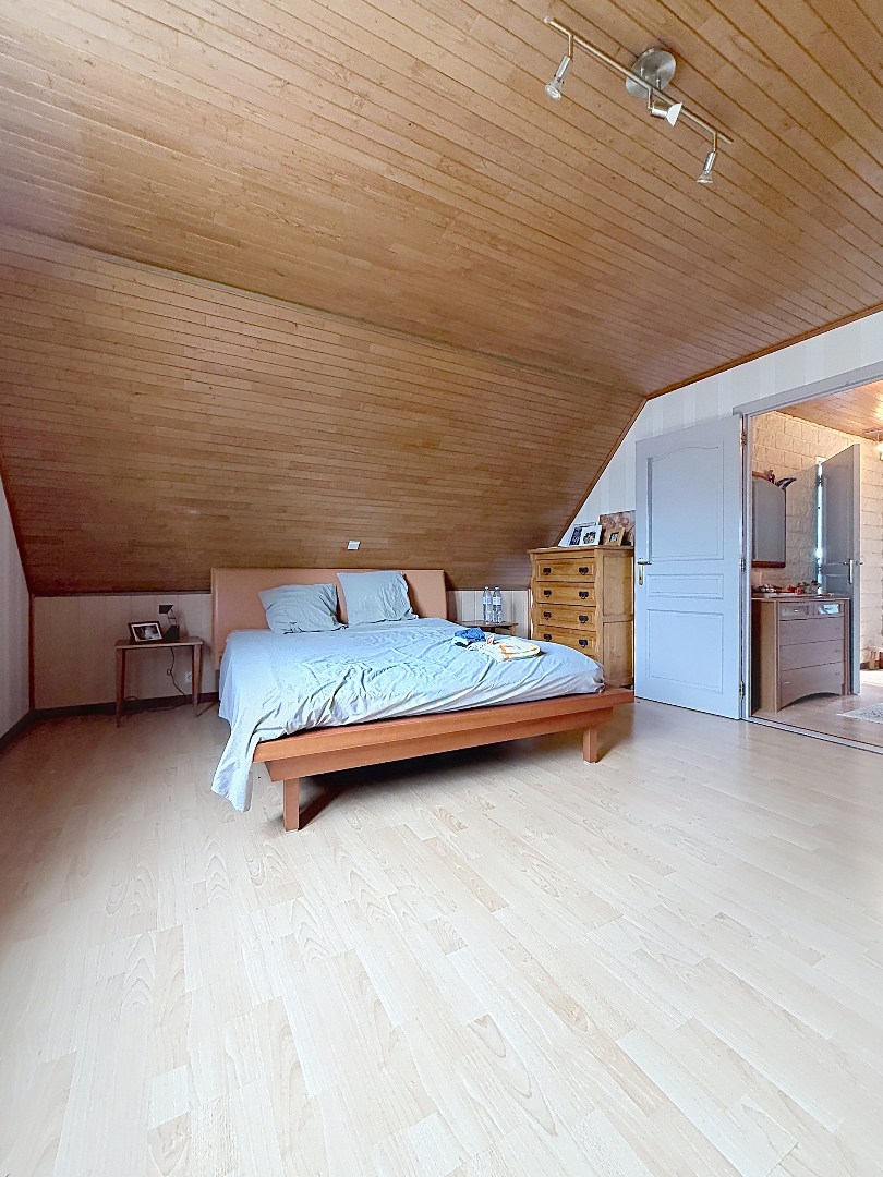 Magnifique villa avec jardin et garage à Ostende, 4 chambres, année de construction 1991. 