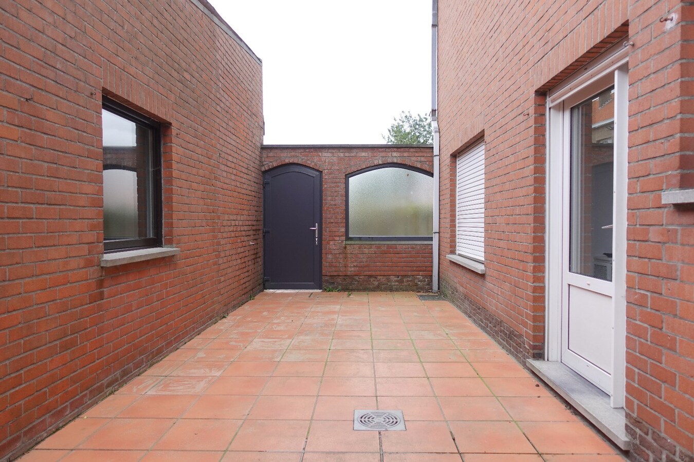 Ruime woning met opslagruimte 