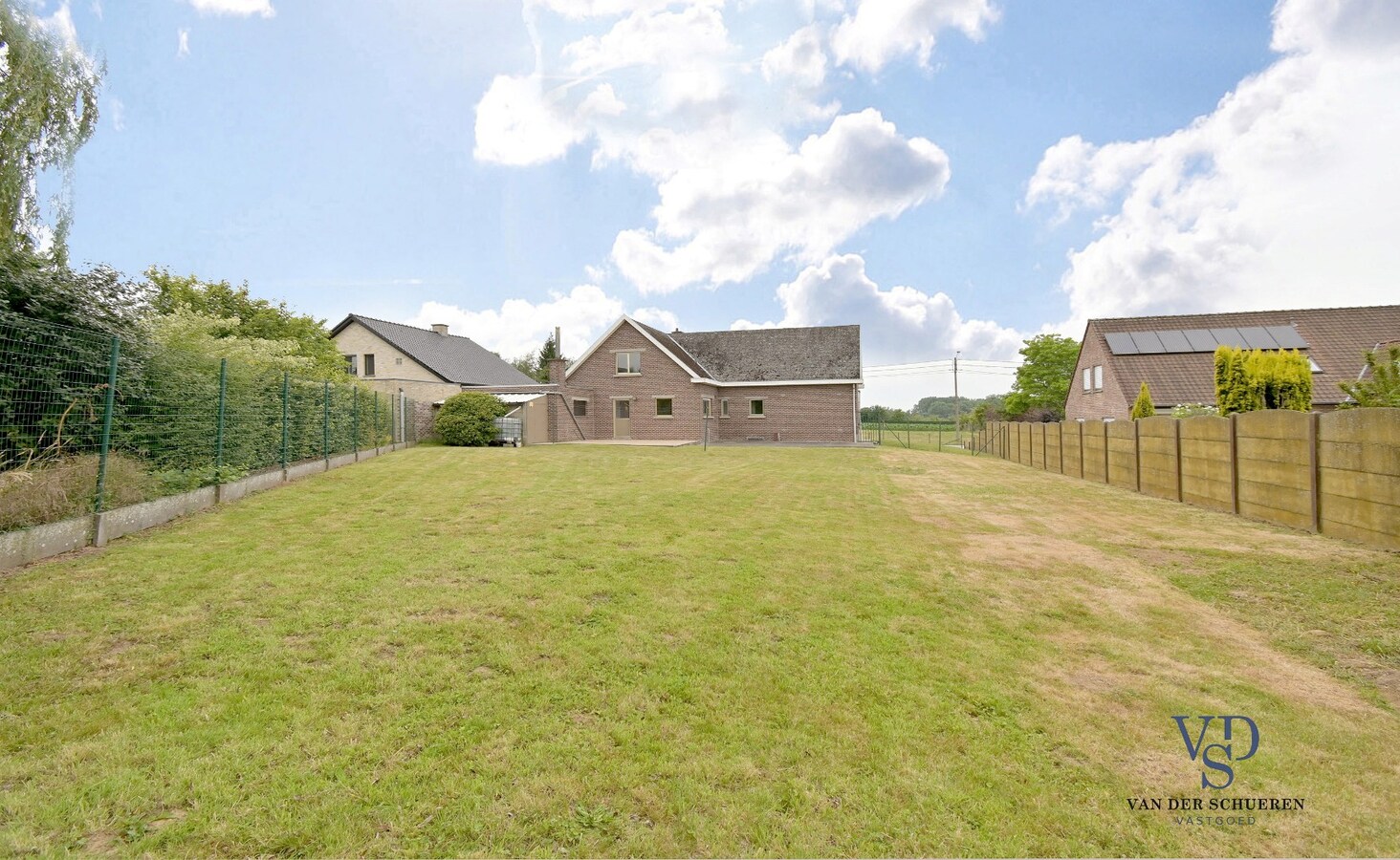 Ruime, degelijke woning 