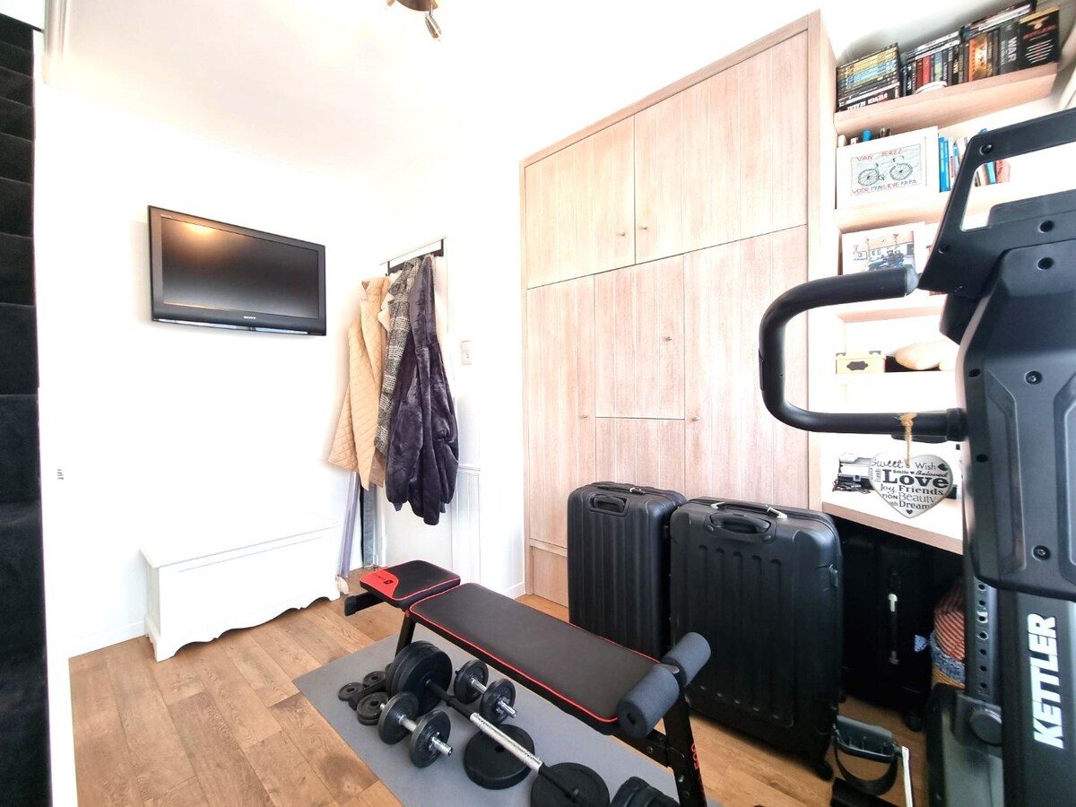 Zeer aangename woning met dubbele parking en mooi terras te Heist 