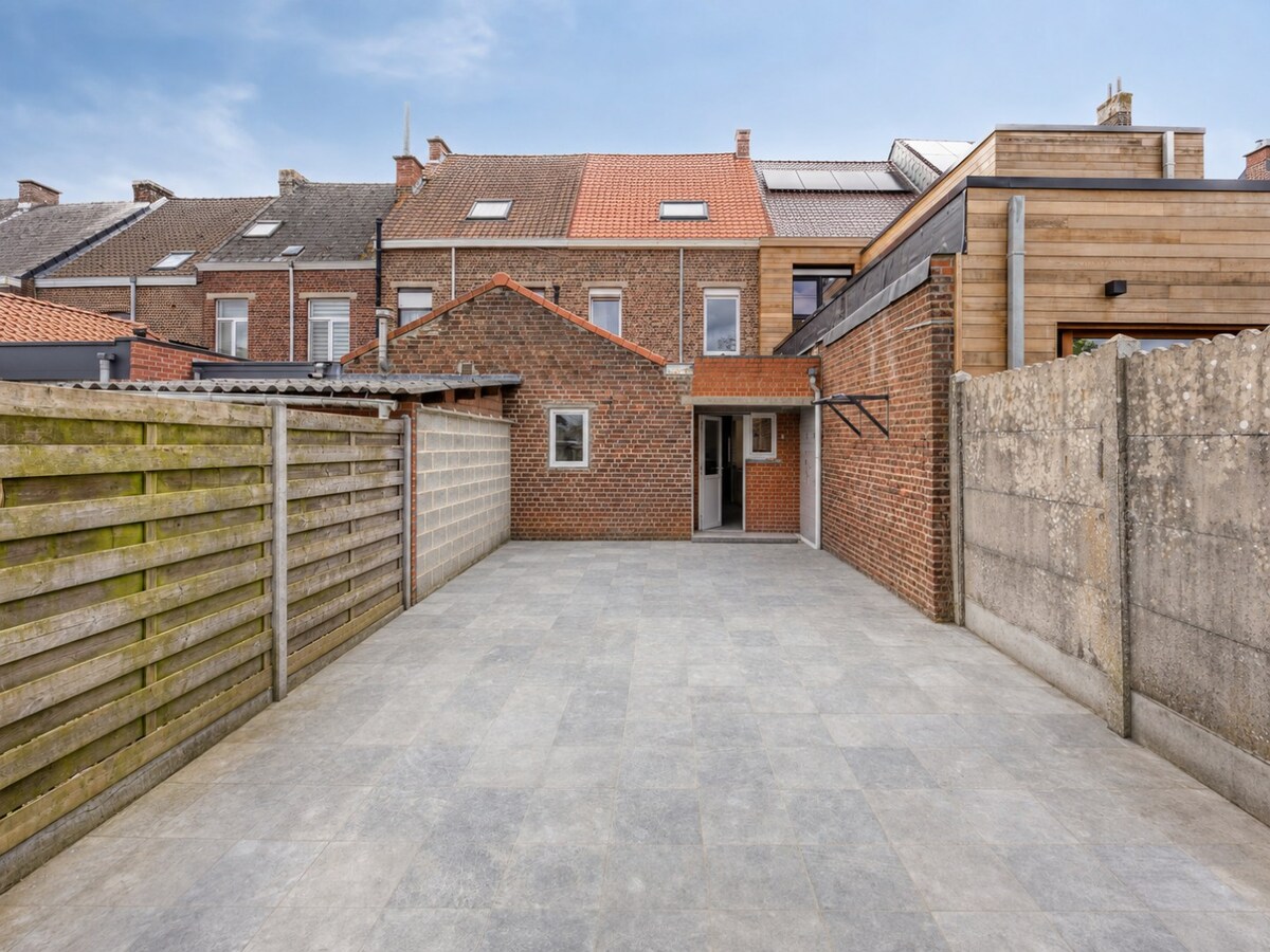 Instapklare woning met 3 slaapkamers op 612m2 in Ronse 