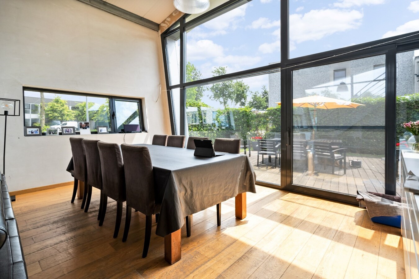 Bedrijfswoning met werkplaats op industrieterrein van Houthulst 