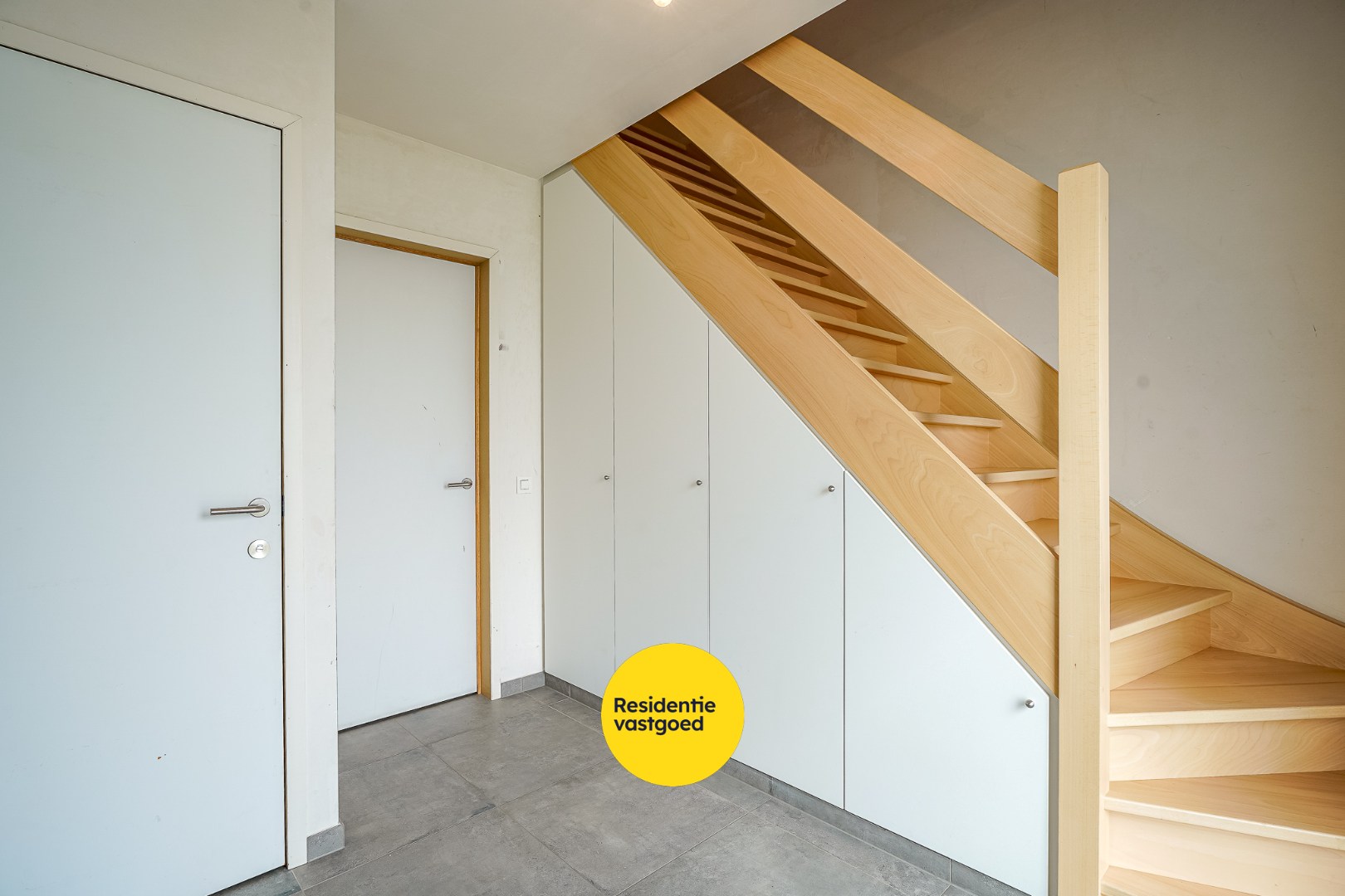 Halfopen woning met 3 slaapkamers te huur in Aartrijke 