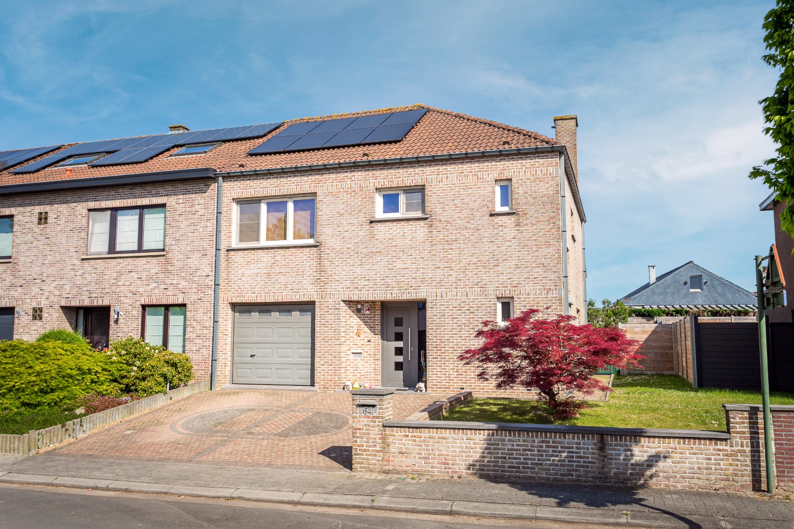 Instapklare gezinswoning met 3 slpk. en ruime tuin 